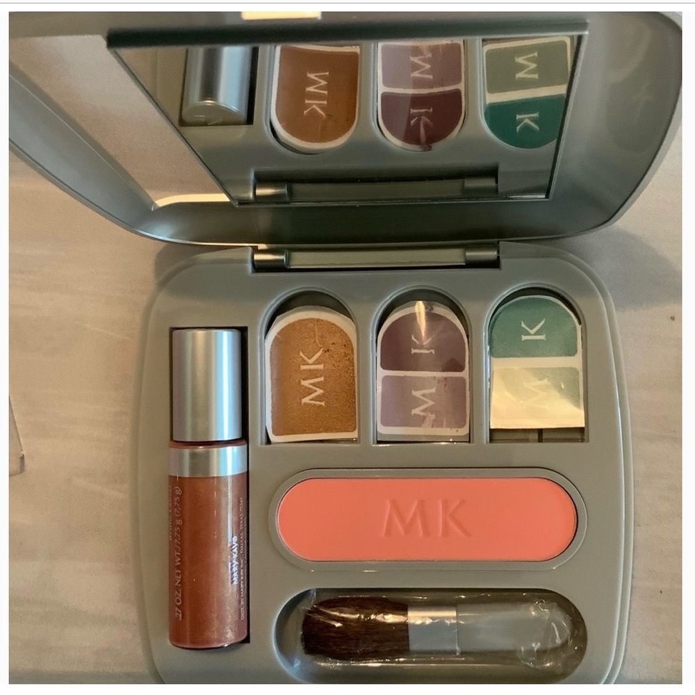 NIB Mary Kay Signature Eye Color - Picture 7 of 7